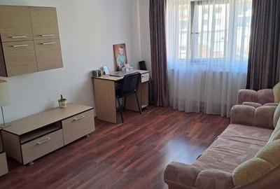Apartament cu 2 camere decomandat în Tolstoi