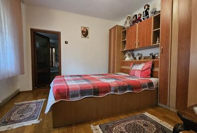 Casa 4 camere - zona Trocadero - termen lung - 2