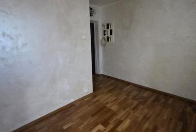 Garsonieră semidecomandată în Titan