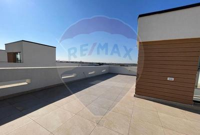 Casa / Vila individuala cu Terasa Circulabila in Tunari - 3