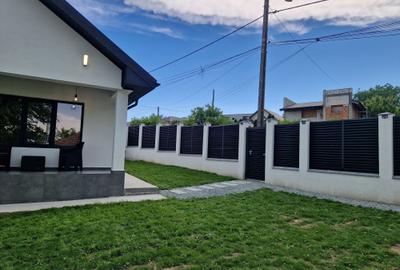 Casă cu 3 camere în Central - 1