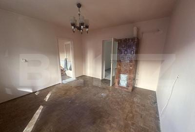 Apartament cu 3 camere,60 mp,zona centrala - 2