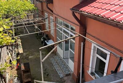 Casă individuală cu 8 camere cu Canalizare în Sebastian - 3