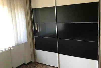 Apartament cu 3 camere decomandat în Rahova
