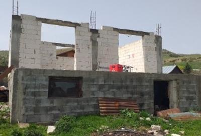 Teren Construcții intravilan de 2080 mp, în Săndulești - 1