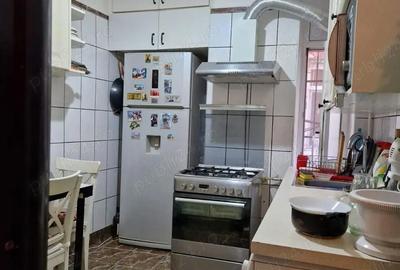 Apartament cu 3 camere decomandat în Cișmigiu