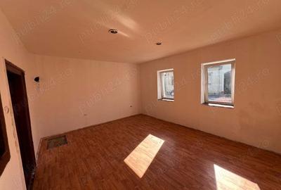 Casa de vanzare Geoagiu - Centru - 5