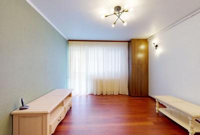 Apartament cu 3 camere semidecomandat, mobilat în Apărătorii Patriei - 1