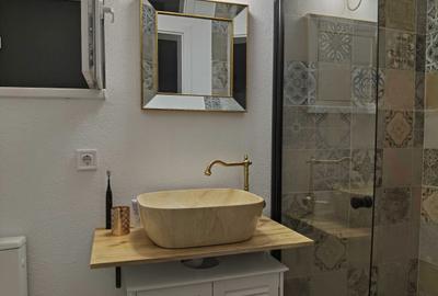 Casă cu 3 camere în Slimnic - 1