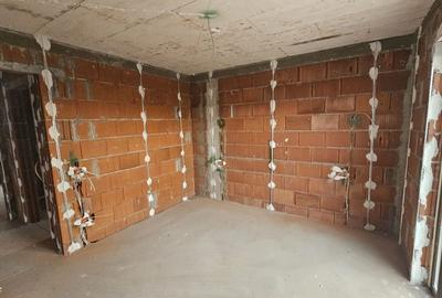 Casă individuală cu 5 camere cu Canalizare în Central - 4