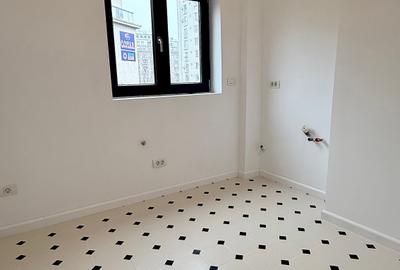 Apartament cu 3 camere semidecomandat în Romană - 5