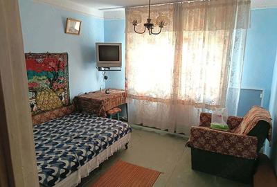 Apartament cu 3 camere decomandat în Central - 2