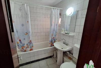 Apartament cu 3 camere semidecomandat în Obor - 9