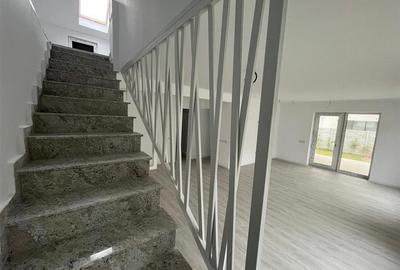 Casă individuală cu 4 camere cu Canalizare în Nufărul - 22
