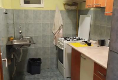 Apartament cu 3 camere decomandat în Central - 4