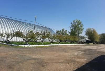 Spațiu comercial, de 3,000 mp, în Central - 2