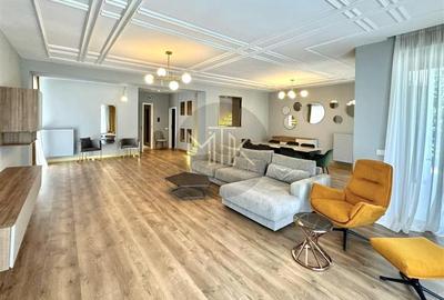 Casă individuală cu 8 camere cu Canalizare în Băneasa