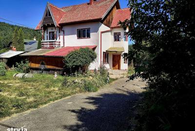 Casă cu 4 camere cu Teren 1000 Mp în Tractorul - 11