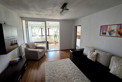 Apartament cu 2 camere decomandat în Central