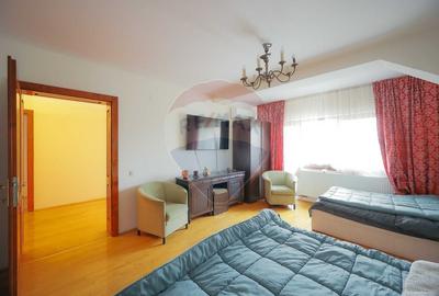Hotel/Pensiune, de 438 mp, în Nufărul - 34