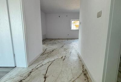 Casă cu 3 camere cu Teren 260 Mp în Central - 9