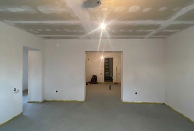 Casă cu 4 camere în Central - 6