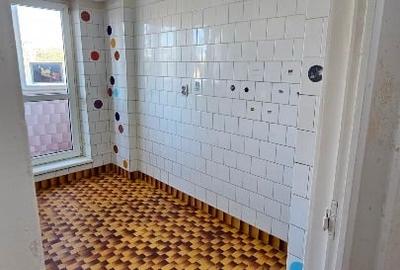 Apartament cu 4 camere decomandat în 13 Septembrie - 10