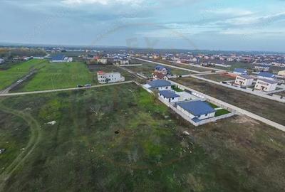 Teren de 634 mp, în Domnești