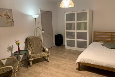 Garsonieră decomandată în 13 Septembrie