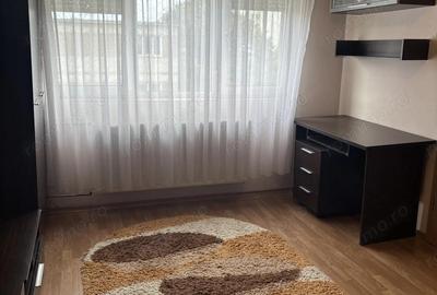 Apartament cu 2 camere nedecomandat, mobilat în Circumvalațiunii - 12
