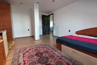 Casă cu 4 camere cu Teren 66.370002746582 Mp în Central - 5