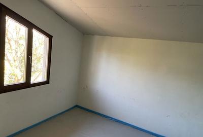 Casă cu 3 camere în Dărmănești - 1