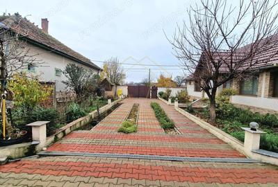 Casa individuala spatioasa, renovata total pe parter I Recas | COM 0% - 13