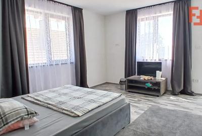 Casă individuală cu 6 camere cu Canalizare în Comloșu Mare - 25