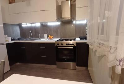 Apartament cu 2 camere decomandat în Rahova - 4