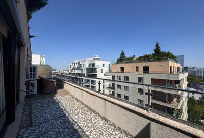 Triplex în North Lake View,terasa 81mp,4 locuri de parcare și 2 boxe  incluse - 30