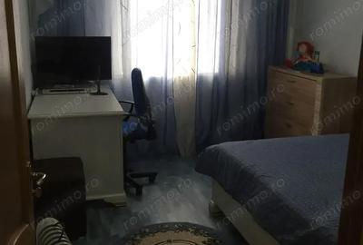 Apartament cu 3 camere decomandat în Badea Cârțan - 5