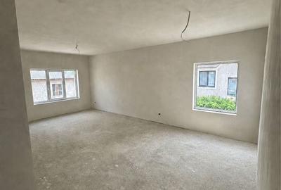 Casă cu 4 camere decomandat în Cug - 2
