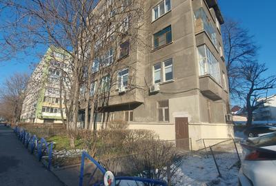 Casă cu 6 camere cu Canalizare în P-ța Unirii - 38