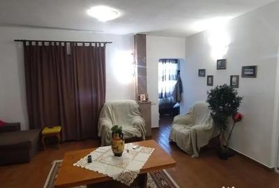 Casă cu 4 camere cu Teren 249 Mp în Valu lui Traian - 15