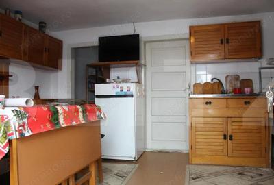 Casă cu 3 camere cu Teren 2880 Mp în Boroșneu Mare - 10