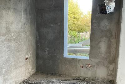 Casa la rosu sau la cheie str. Labusesti, Pitesti, Arges - 9