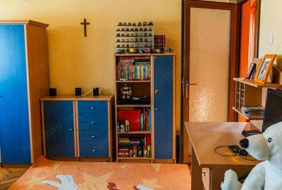 De vanzare Casa spa?ioasa in Gradi?te, Str. Vi?inului - 3