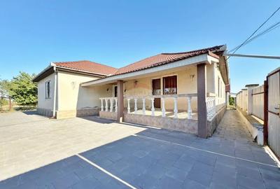 Casă cu 5 camere cu Teren 1198 Mp în Frumușeni - 2