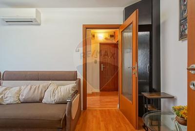 Apartament cu 2 camere semidecomandat, mobilat în Florilor - 11