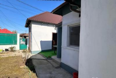 Casă cu 4 camere cu Teren 413 Mp în Brătianu