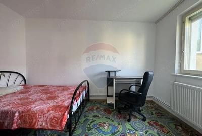 Apartament cu 3 camere semidecomandat în Mediaș - 8