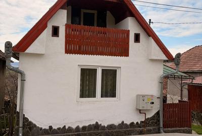 Casă cu 3 camere în Boiu - 8