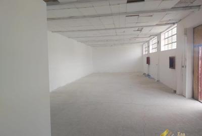 Hala 470 mp  cu platforma betonata de inchiriat,Sos de Centura Vest - 5