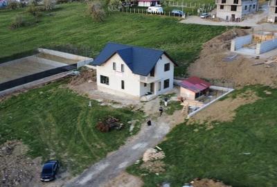 Casă cu 4 camere în Central - 5